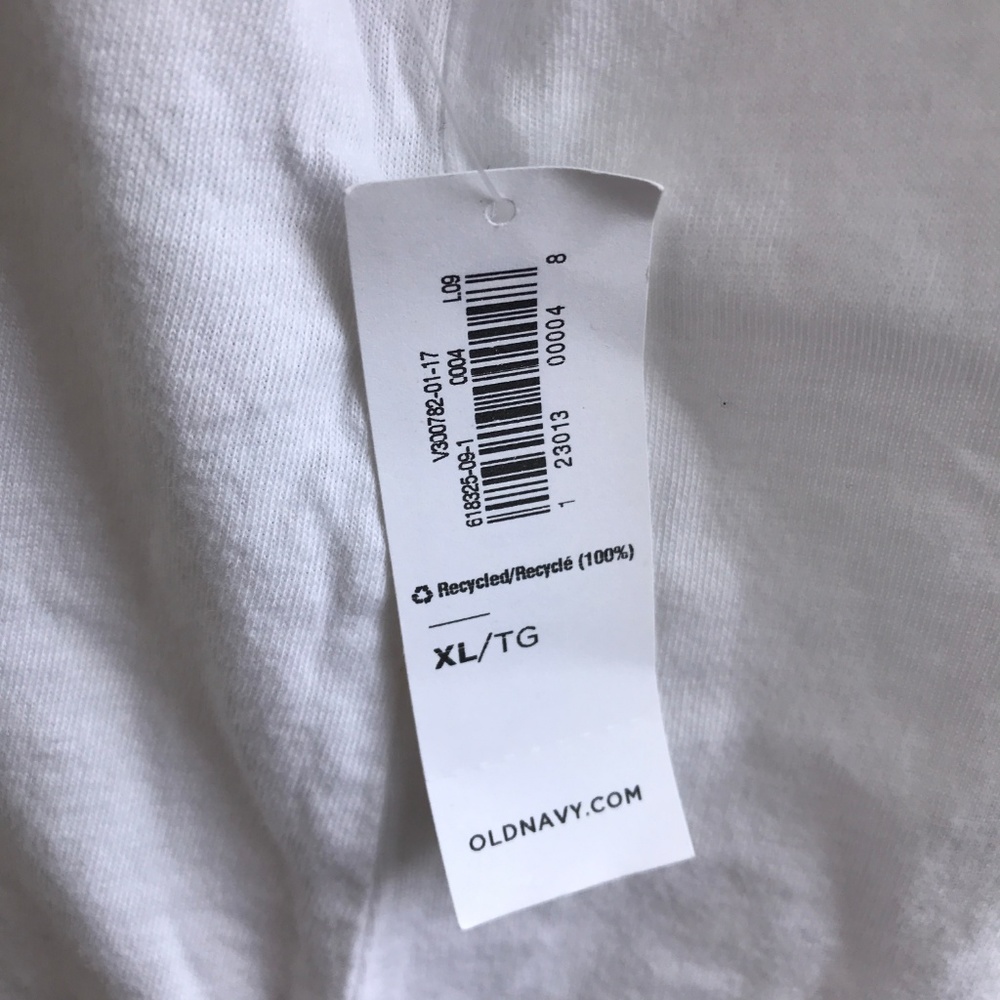⛔️Old Navy Graphic Print Everywhere Tee - Picture 4 of 7